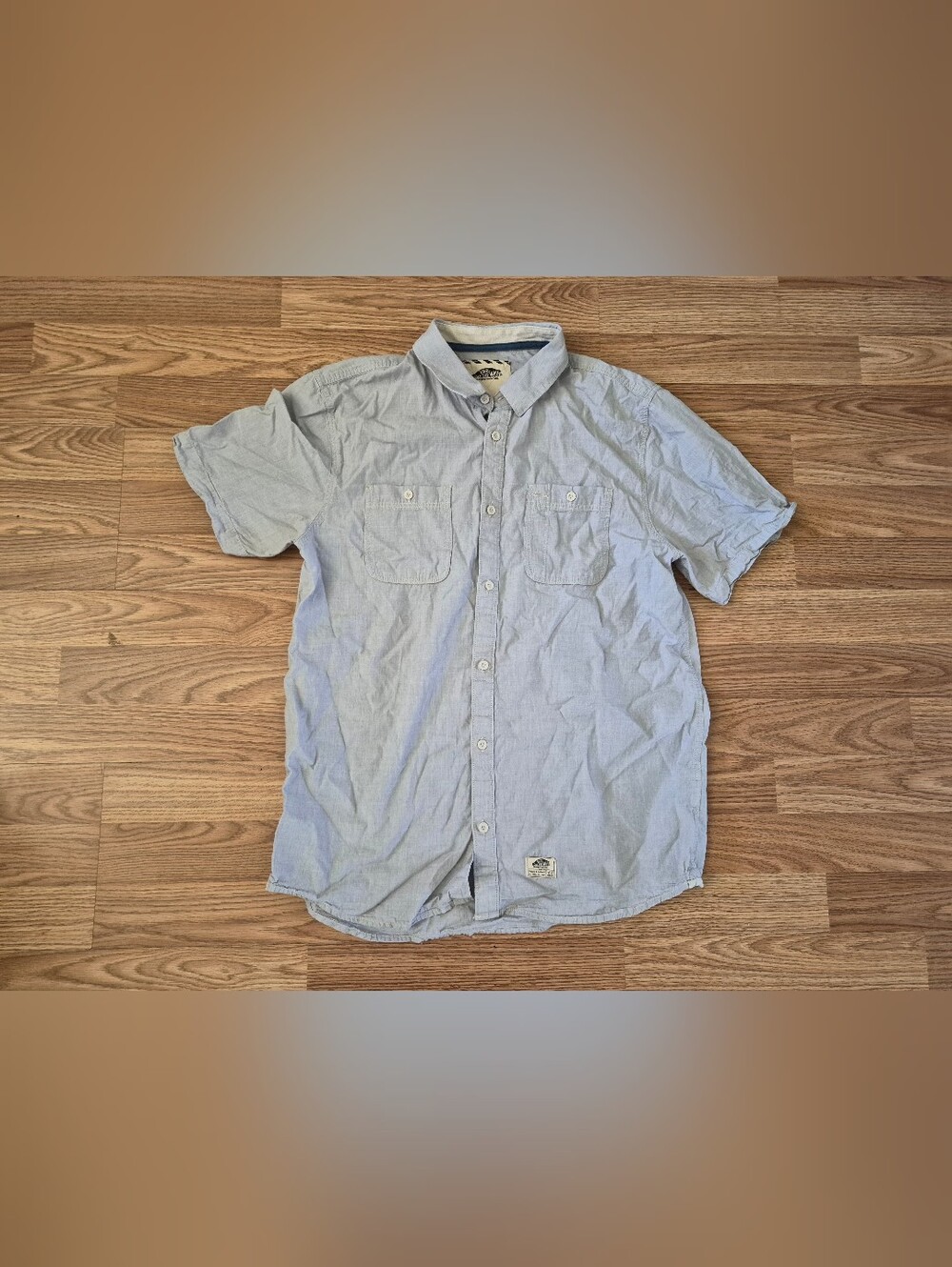 Vans Men's Blue Button-Down Short-Sleeve Shirt